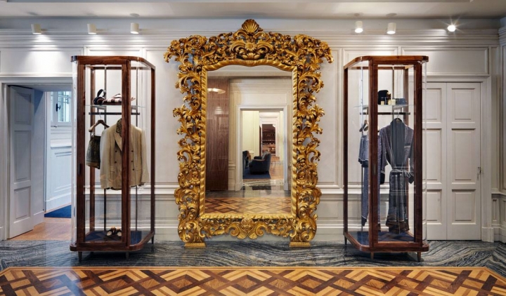 Dolce&Gabbana menswear flagship store in Milan on Corso Venezia