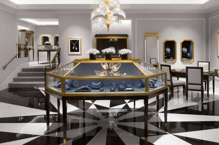 The House of Harry Winston announces the reopening  of Flagship Salon in London
