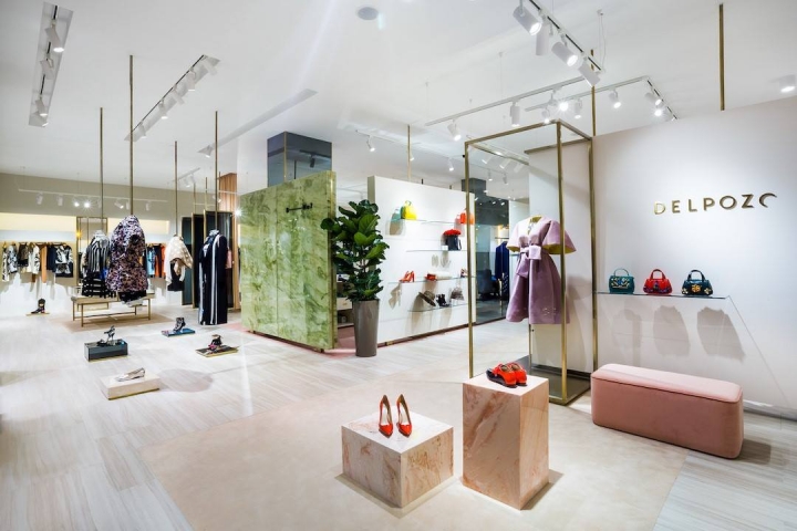 Boutique-No.7 boutique interior designed by CuldeSacv in Moscow