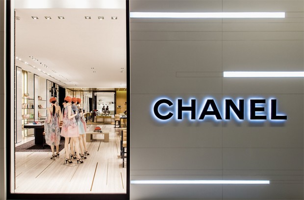 Inside the new Chanel store in the JK Iguatemi mall 