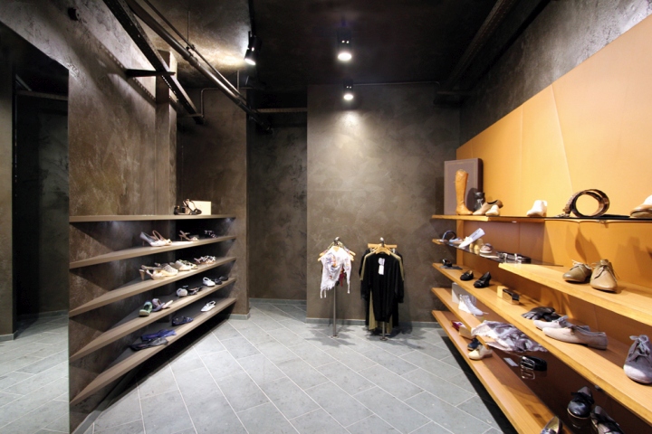 Stratmann Shoes Store by Kitzig Interior Design