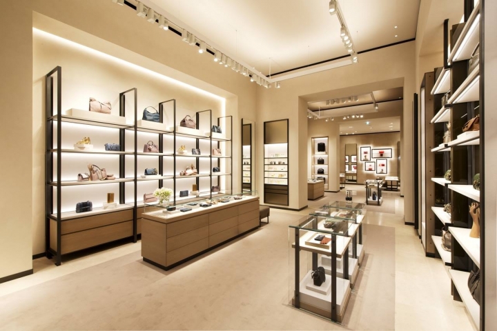 Bottega Veneta opens new store in Milan by Tomas Maier 